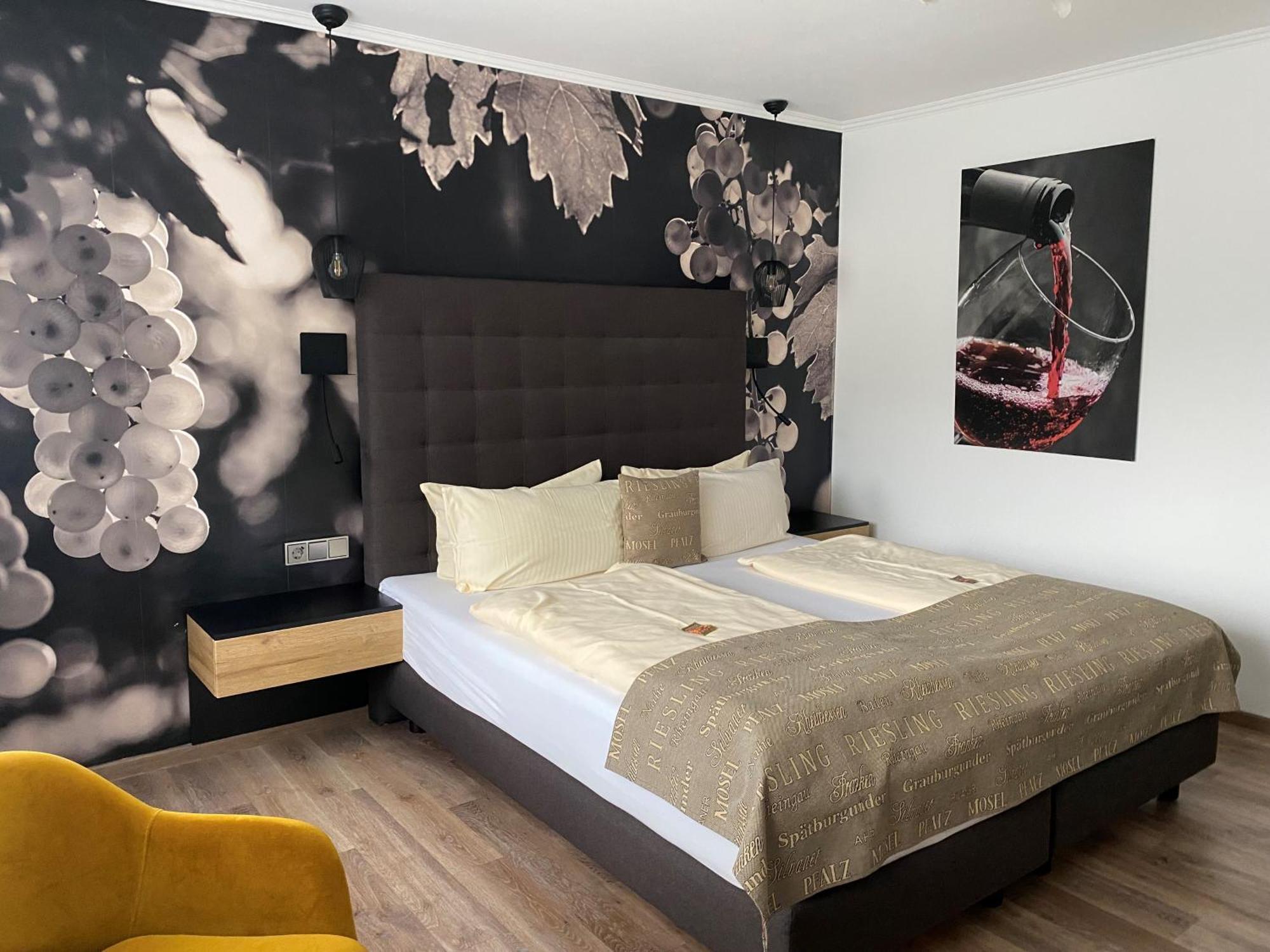 Weinhotel Sonnenschein Ernst Ngoại thất bức ảnh