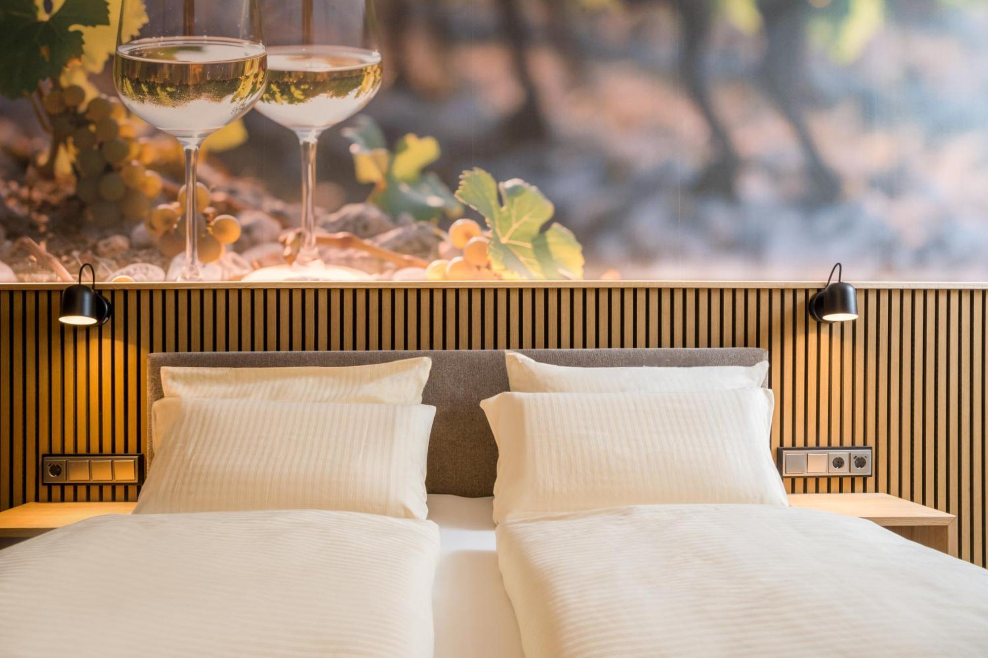 Weinhotel Sonnenschein Ernst Ngoại thất bức ảnh