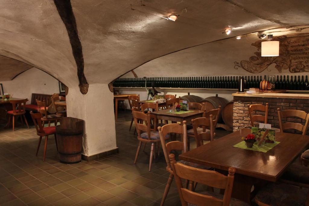 Weinhotel Sonnenschein Ernst Ngoại thất bức ảnh